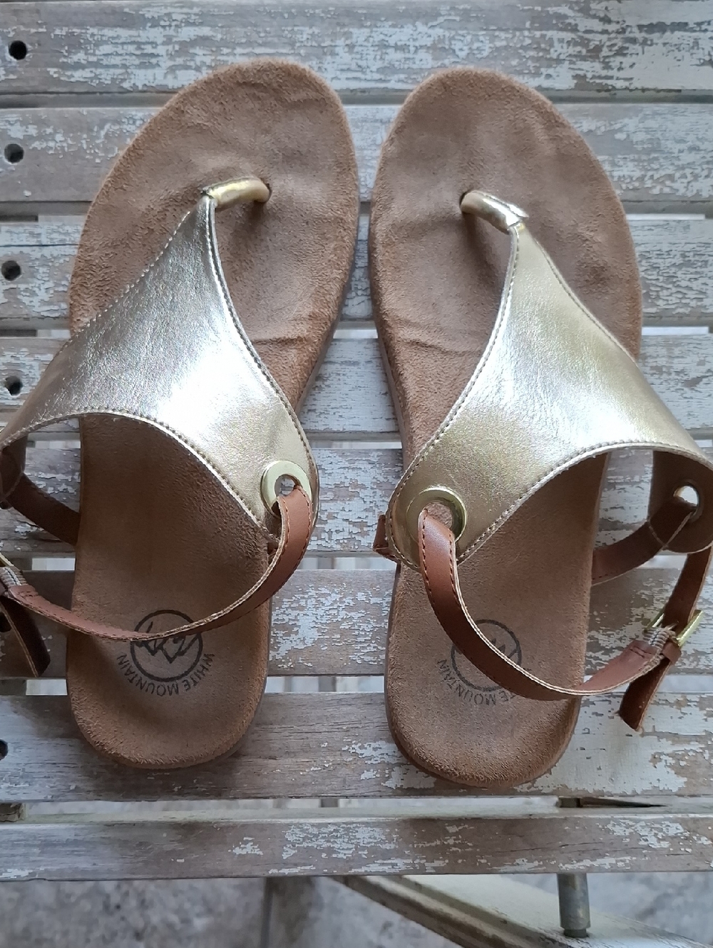 White Mountain Metallic Gold and Tan Toe-Ring Sandals